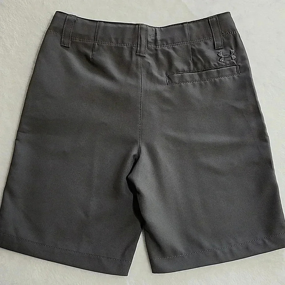 Boys Under Armour Golf Medal Play Short , Graphite, Size 6, NWT - Picture 4 of 11
